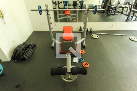 Apartamento para alugar com 118m², 2 quartos e 3 vagas Apartamento para alugar com 118m², 2 quartos e 3 vagasÁrea comum - Academia