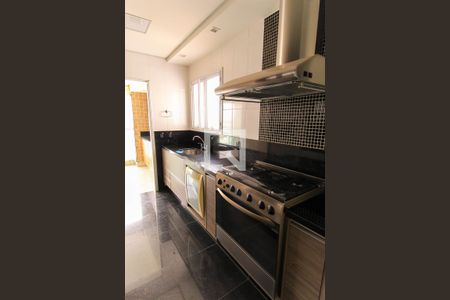 Apartamento para alugar com 118m², 2 quartos e 3 vagas Apartamento para alugar com 118m², 2 quartos e 3 vagasCozinha