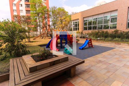 Apartamento para alugar com 118m², 2 quartos e 3 vagas Apartamento para alugar com 118m², 2 quartos e 3 vagasÁrea Comum - Playground