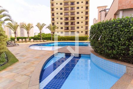 Apartamento para alugar com 118m², 2 quartos e 3 vagas Apartamento para alugar com 118m², 2 quartos e 3 vagasÁrea comum - Piscina
