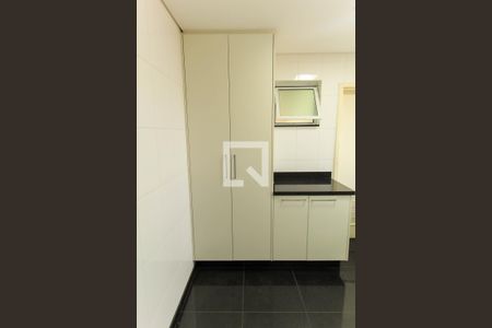 Apartamento para alugar com 118m², 2 quartos e 3 vagas Apartamento para alugar com 118m², 2 quartos e 3 vagasÁrea de Serviço