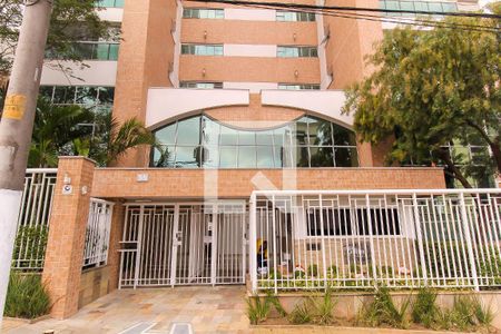 Apartamento para alugar com 118m², 2 quartos e 3 vagas Apartamento para alugar com 118m², 2 quartos e 3 vagasFachada do Condomínio