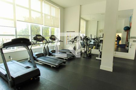 Apartamento para alugar com 118m², 2 quartos e 3 vagas Apartamento para alugar com 118m², 2 quartos e 3 vagasÁrea comum - Academia