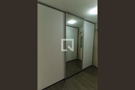 Apartamento para alugar com 118m², 2 quartos e 3 vagas Apartamento para alugar com 118m², 2 quartos e 3 vagasCloset da suíte 1