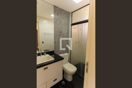 Apartamento para alugar com 118m², 2 quartos e 3 vagas Apartamento para alugar com 118m², 2 quartos e 3 vagasBanheiro da Suíte 1
