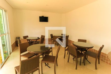 Apartamento para alugar com 118m², 2 quartos e 3 vagas Apartamento para alugar com 118m², 2 quartos e 3 vagasÁrea comum - Churrasqueira