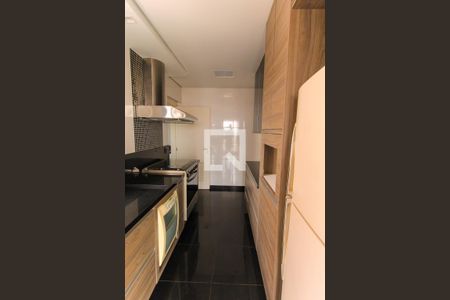 Apartamento para alugar com 118m², 2 quartos e 3 vagas Apartamento para alugar com 118m², 2 quartos e 3 vagasCozinha