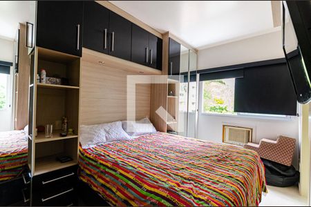Suite de apartamento à venda com 2 quartos, 70m² em Fonseca, Niterói