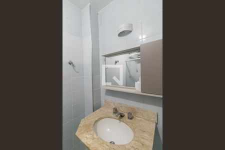Banheiro de apartamento à venda com 1 quarto, 42m² em Sumarezinho, São Paulo