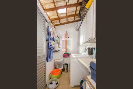 Apartamento à venda com 180m², 3 quartos e 1 vagaÁrea de Serviço