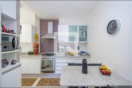 Apartamento à venda com 180m², 3 quartos e 1 vagaCozinha