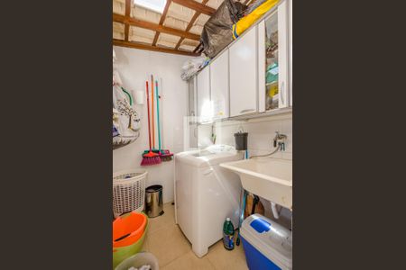 Apartamento à venda com 180m², 3 quartos e 1 vagaÁrea de Serviço