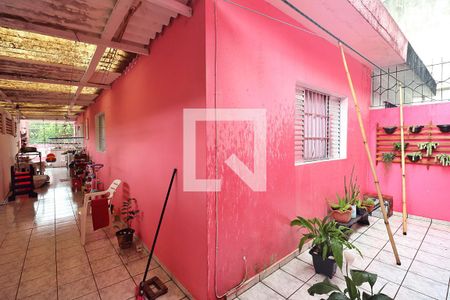 Casa à venda com 120m², 2 quartos e 2 vagasQuintal