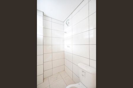 Banheiro da suíte de apartamento para alugar com 1 quarto, 31m² em Penha de França, São Paulo