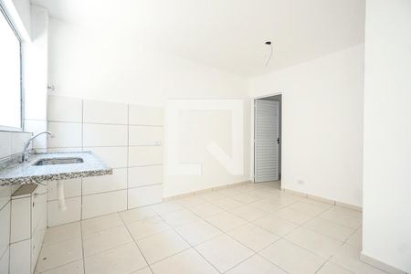 Sala e cozinha de apartamento para alugar com 1 quarto, 31m² em Penha de França, São Paulo