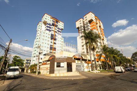 Apartamento para alugar com 80m², 3 quartos e 2 vagasFachada do Condomínio