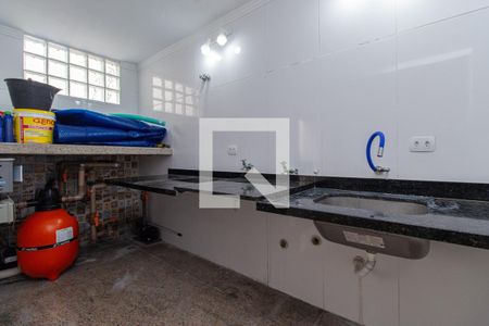 Casa à venda com 304m², 4 quartos e 6 vagasChurrasqueira e área de serviço
