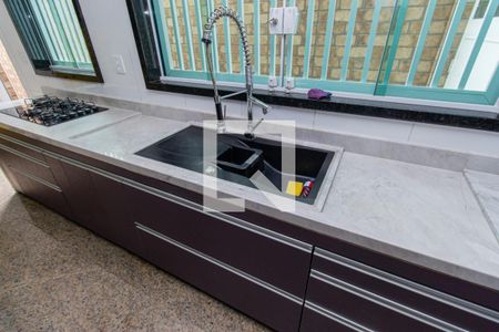 Casa à venda com 304m², 4 quartos e 6 vagasCozinha