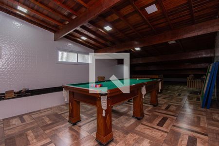 Casa à venda com 304m², 4 quartos e 6 vagasÁrea comum - Salão de jogos