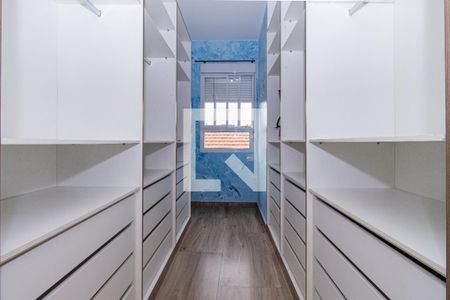 Casa à venda com 304m², 4 quartos e 6 vagasCloset da suíte 1