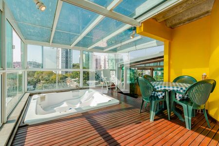 Apartamento à venda com 250m², 2 quartos e 2 vagasCobertura