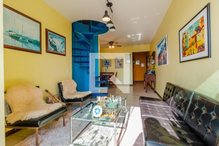 Sala de apartamento à venda com 2 quartos, 250m² em Cristal, Porto Alegre