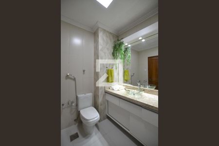 Apartamento à venda com 128m², 3 quartos e sem vagaBanheiro