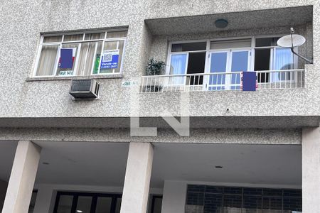 Apartamento à venda com 128m², 3 quartos e sem vagaFachada