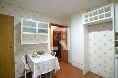 Apartamento à venda com 128m², 3 quartos e sem vagaCozinha