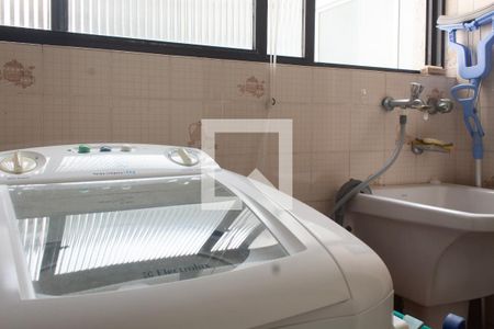 Apartamento para alugar com 103m², 2 quartos e 1 vagaÁrea de Serviço