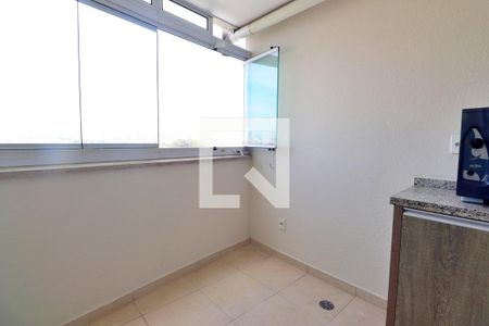 Varanda da Sala de apartamento para alugar com 3 quartos, 72m² em Parque Jaçatuba, Santo André