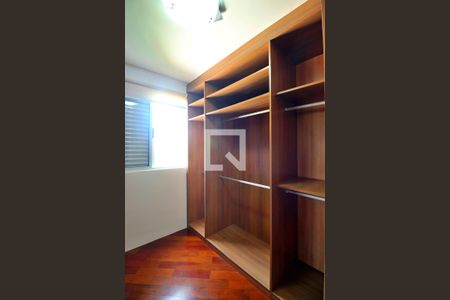Apartamento à venda com 72m², 3 quartos e 1 vagaCloset