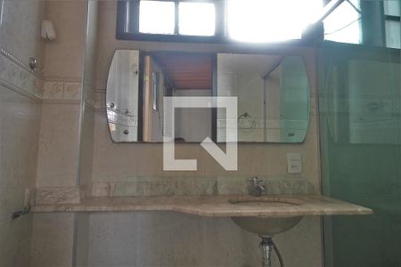 Apartamento para alugar com 100m², 2 quartos e sem vagaBanheiro da Suíte 1