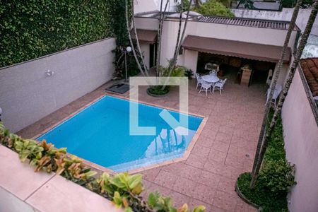 Casa à venda com 500m², 3 quartos e 4 vagas Casa à venda com 500m², 3 quartos e 4 vagasVista da Sacada da Suíte 1 e Escritório