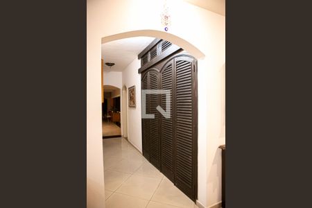 Armario do Corredor de casa à venda com 3 quartos, 500m² em Saúde, São Paulo