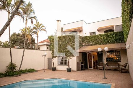 Casa à venda com 500m², 3 quartos e 4 vagas Casa à venda com 500m², 3 quartos e 4 vagasÁrea Externa com Piscina