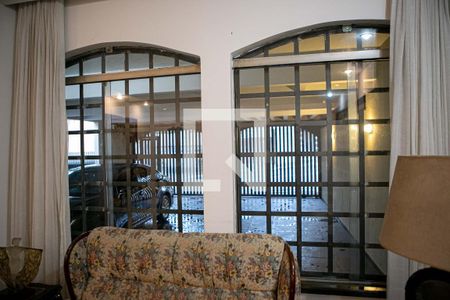 Vista da Sala de Estar de casa à venda com 3 quartos, 500m² em Saúde, São Paulo