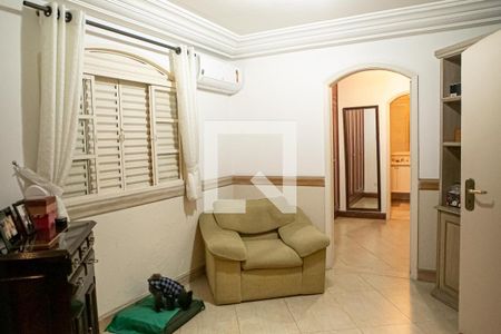 Casa à venda com 500m², 3 quartos e 4 vagas Casa à venda com 500m², 3 quartos e 4 vagasSuíte 1