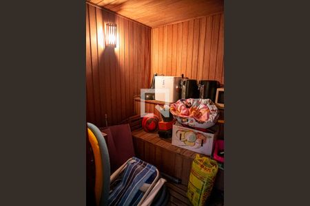 Casa à venda com 500m², 3 quartos e 4 vagas Casa à venda com 500m², 3 quartos e 4 vagasSáuna