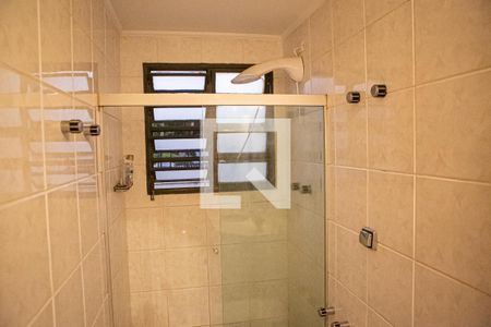 Casa à venda com 500m², 3 quartos e 4 vagas Casa à venda com 500m², 3 quartos e 4 vagasBanheiro do Hall