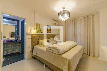 Casa à venda com 250m², 4 quartos e 2 vagasSuíte 1