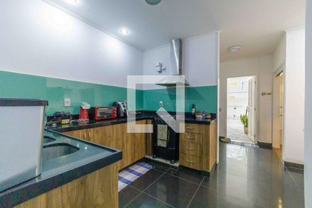 Casa à venda com 250m², 4 quartos e 2 vagasCozinha