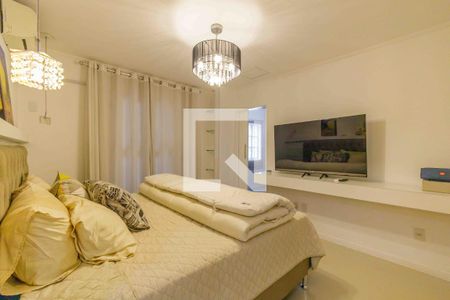 Casa à venda com 250m², 4 quartos e 2 vagasSuíte 1