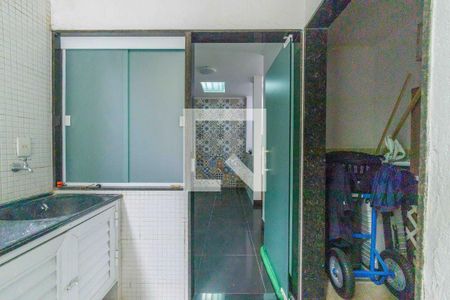 Casa à venda com 250m², 4 quartos e 2 vagasÁrea de Serviço