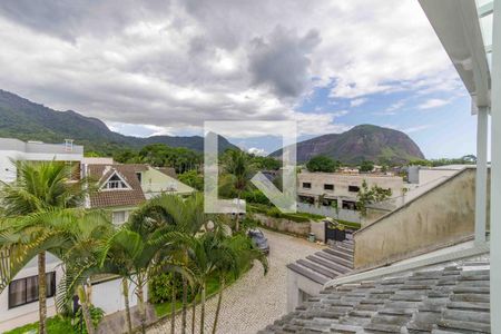 Casa à venda com 250m², 4 quartos e 2 vagasÁrea de Lazer Vista