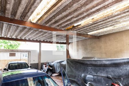 Garagem de casa à venda com 3 quartos, 500m² em Vila Moraes, São Paulo