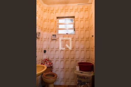 Casa à venda com 170m², 3 quartos e 2 vagasBanheiro de Serviço