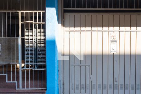 Fachada e entrada de apartamento para alugar com 1 quarto, 50m² em Centro Histórico, Porto Alegre