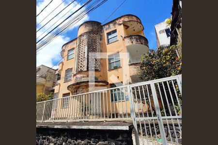 Apartamento para alugar com 100m², 4 quartos e sem vagaFachada