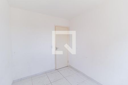 Quarto 2 de apartamento para alugar com 2 quartos, 45m² em Vila da Oportunidade, Carapicuíba